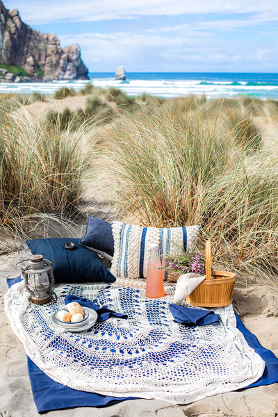 How to Pack the Perfect Beach Picnic